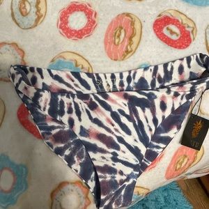 SKATIE womens bikini bottom in size Xlarge new with tags!